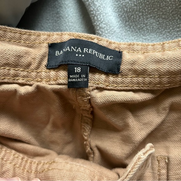 Banana Republic Jogger Cut Cargo Pants - Picture 3 of 15